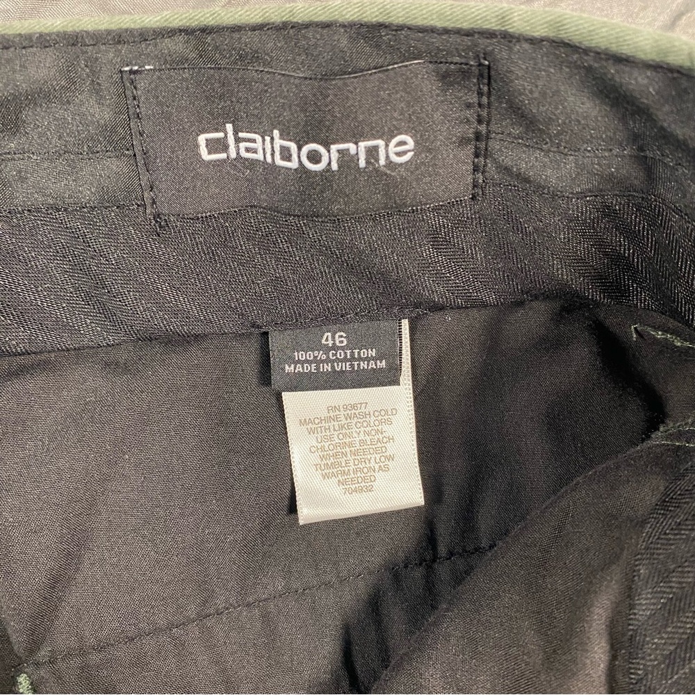 Men’s Claiborne Shorts Size 46 Khaki Green Excellent Condition - Picture 4 of 7
